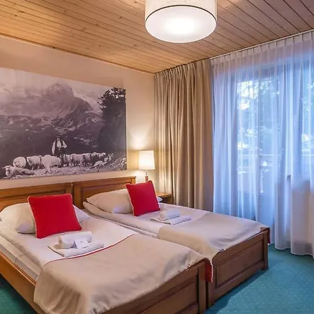 Sichlanski Dworek & Couette-café 4*