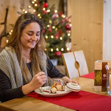 Sichlanski Dworek & Bed & Breakfast 4*