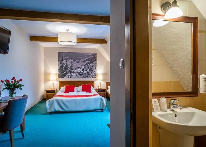 Oda ve Kahvaltı Sichlanski Dworek & 4*