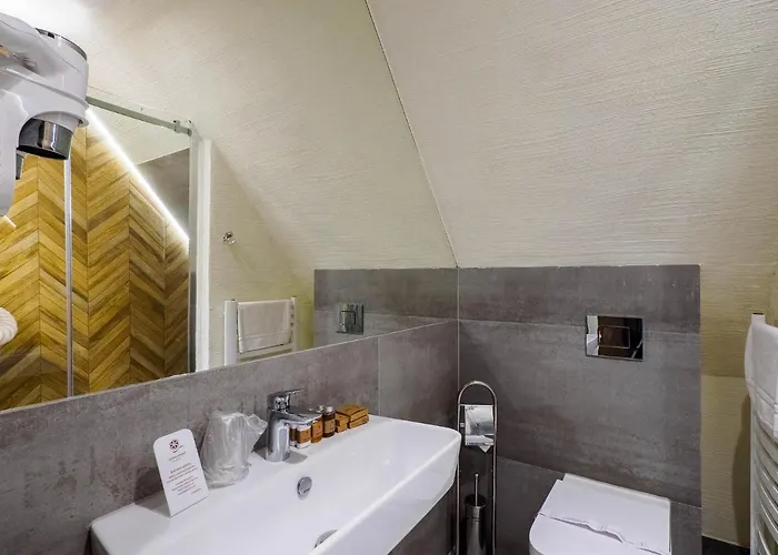 Sichlanski Dworek 4*