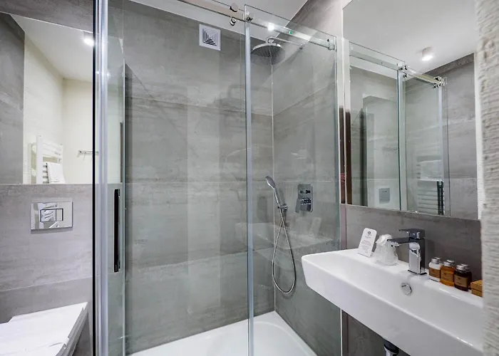 Sichlanski Dworek Bed & Breakfast 4*