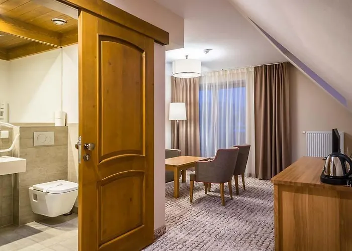 Sichlanski Dworek & Oda ve Kahvaltı 4*