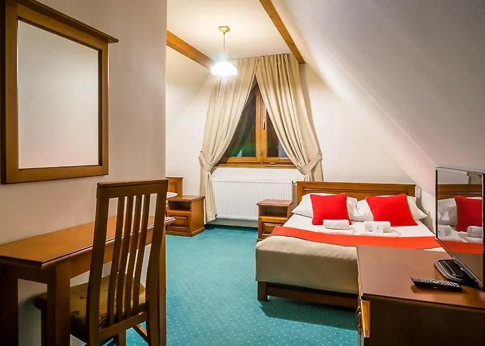 Oda ve Kahvaltı Sichlanski Dworek & 4*